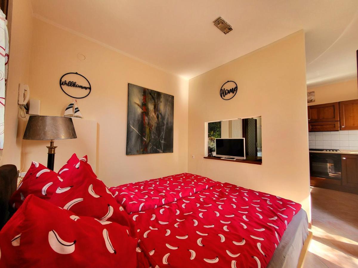 Mid Of Nature ~ Bella Vista Sul Maggiore Holiday home *